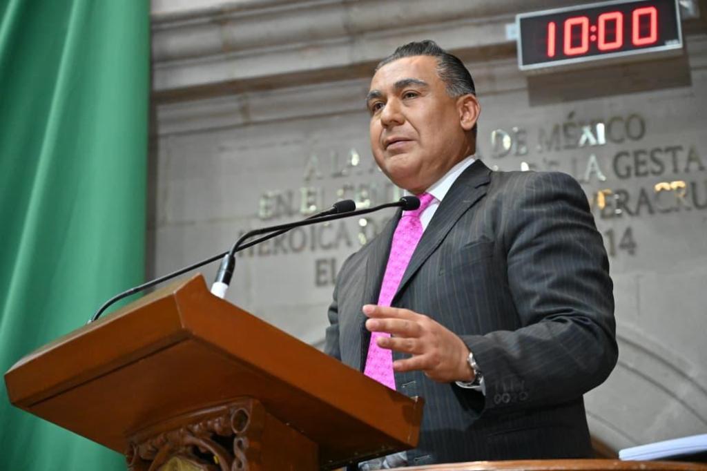 Octavio Martínez Vargas impulsa Cambios Históricos en la UAEMEX junto a la Reforma Universitaria en&nbsp;Análisis.
